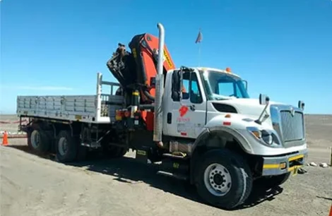 Servicio camión pluma